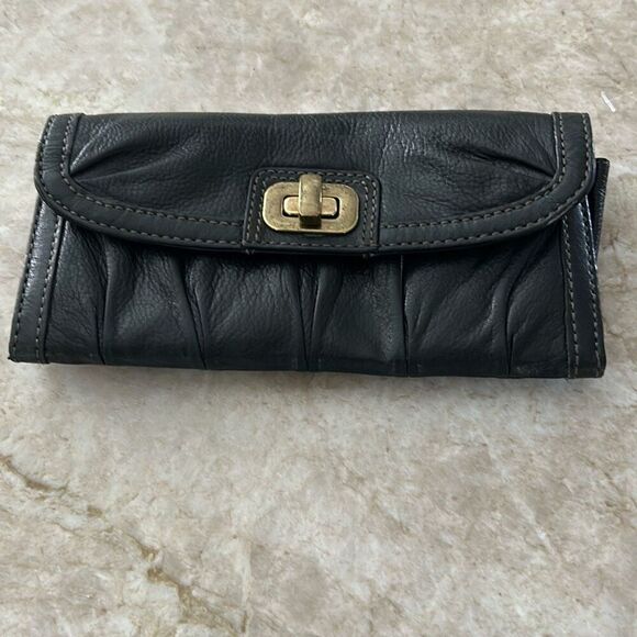 FOSSIL Black Leather Billfold - Picture 1 of 6